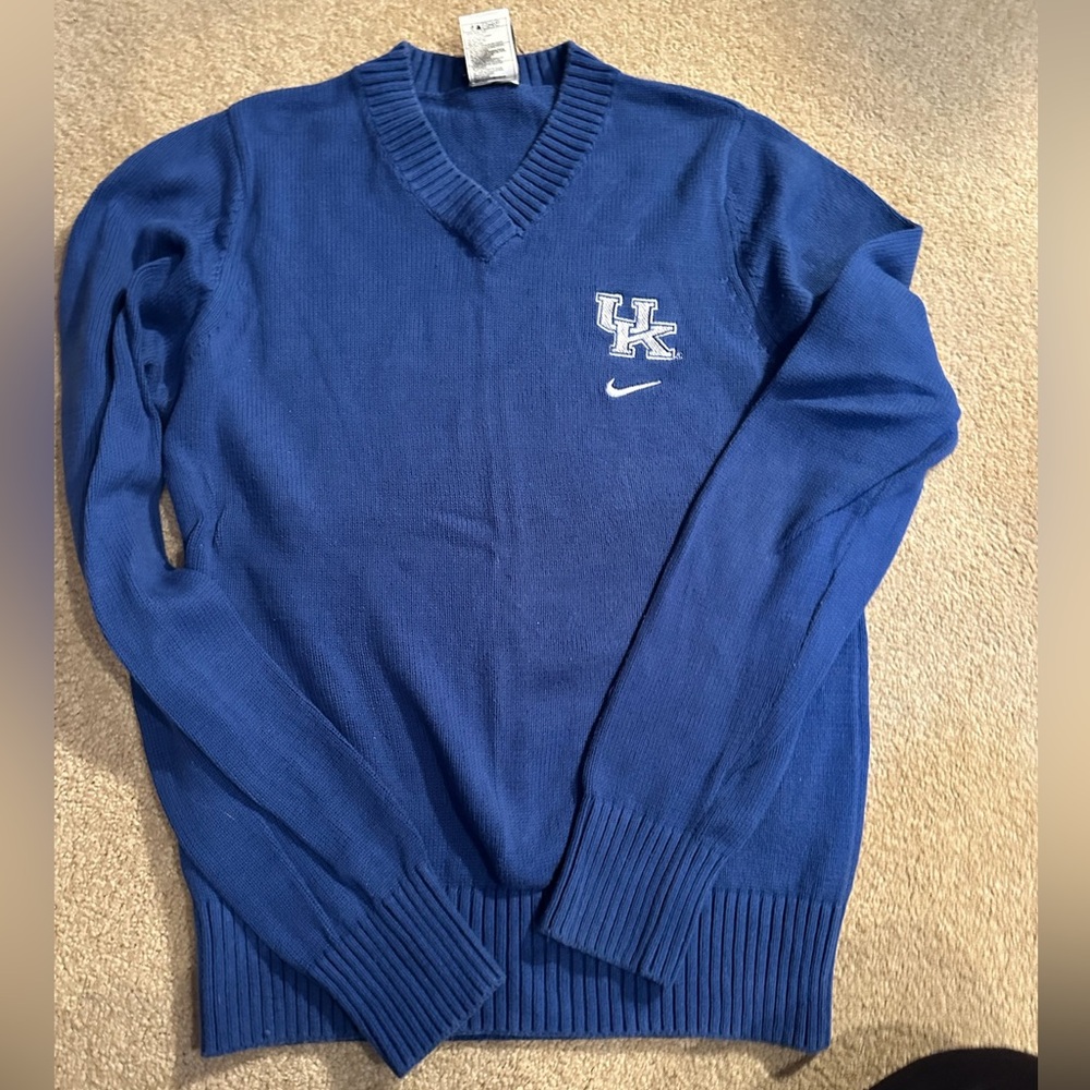 Vintage Nike UK Women's Blue V-Neck Sweater